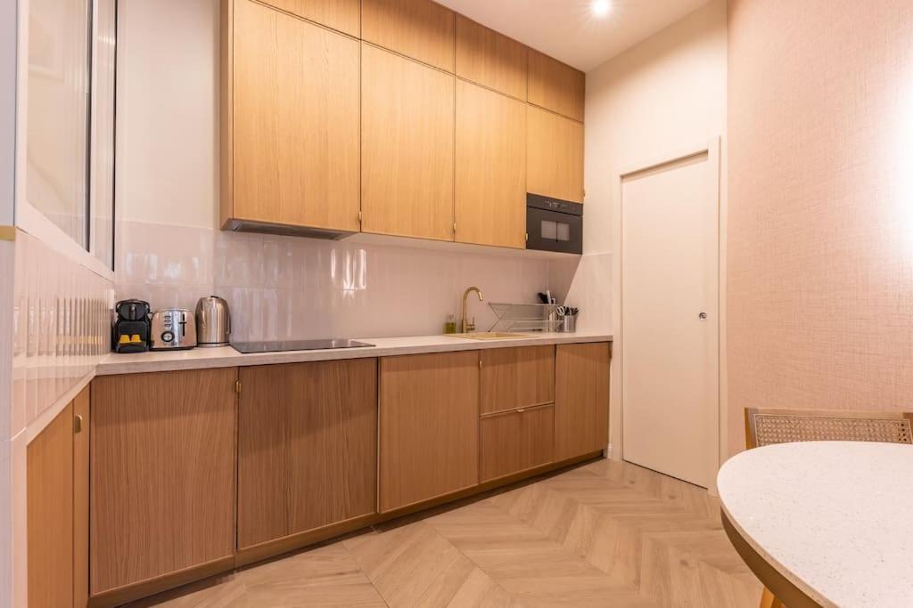 Elegant 4-Star Stay In Central Paris - Suite Apart Екстер'єр фото